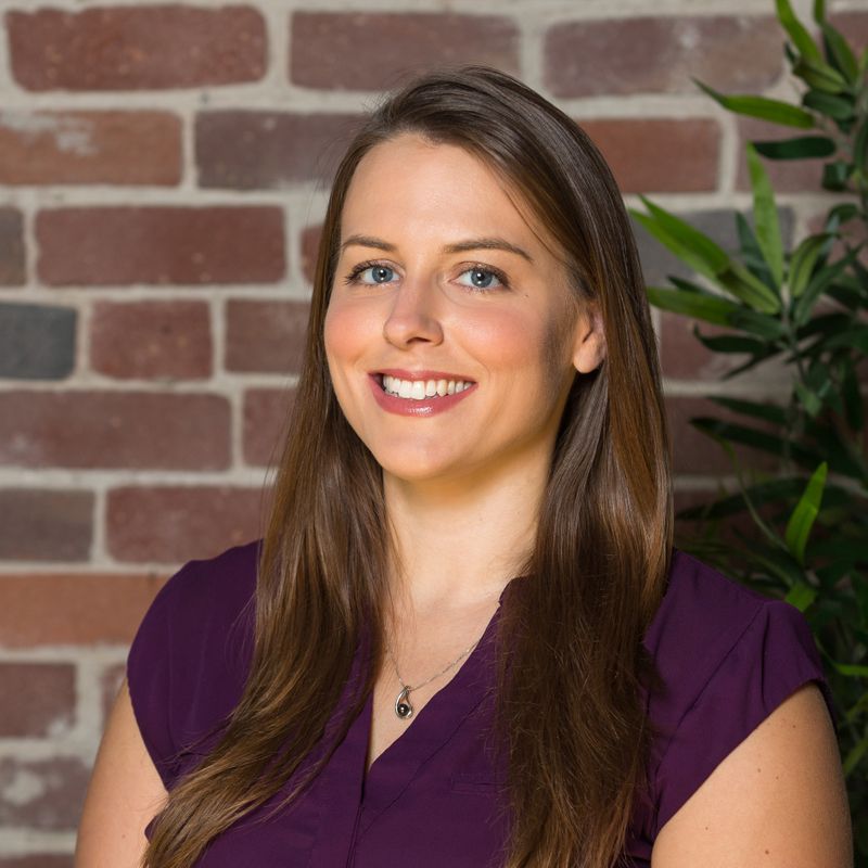 Lauren Dibble is a Case Team Leader at Entangled Solutions. She has spent the last decade driving innovation and entrepreneurship in education and technology. In addition to consulting, she manages the Quality Assurance Task Force and Innovation Management events and partnerships for Entangled. Prior to joining Entangled, Lauren led marketing, communications, and strategic initiatives at Northeastern University. While at Northeastern, Lauren supported student- and alumni-founded startups through advising and mentorship, and she was a founding leader of the Northeastern University Venture Mentoring Network. Lauren holds a M.B.A. and a B.S. from the D’Amore-McKim School of Business at Northeastern University.